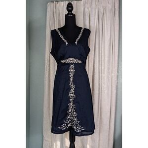 NWT Eddie Bauer Movie Womens Navy Blue Sleeveless Embroidered V Neck Dress sz 14